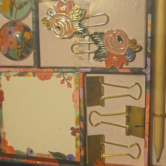 ♥️BUY 2 GET 1 FREE Paper Source Garden Party Office Kit, Retail $36.00 USD - Picture 7 of 9